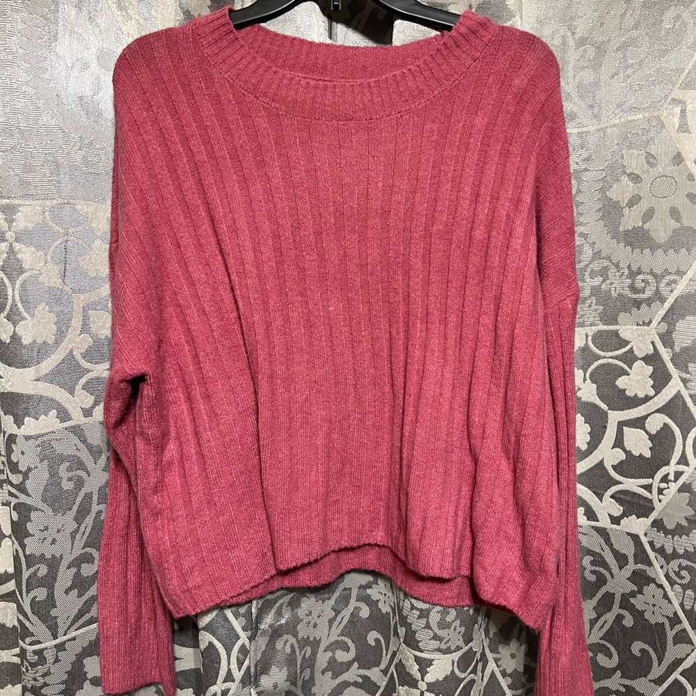 American Eagle sweater